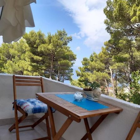 Peace And Quiet Apartment In Brela, Croatia Esterno foto